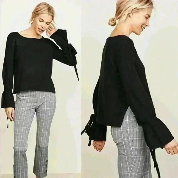 Cupcakes and Cashmere • Kirby Sweater - Picture 1 of 10